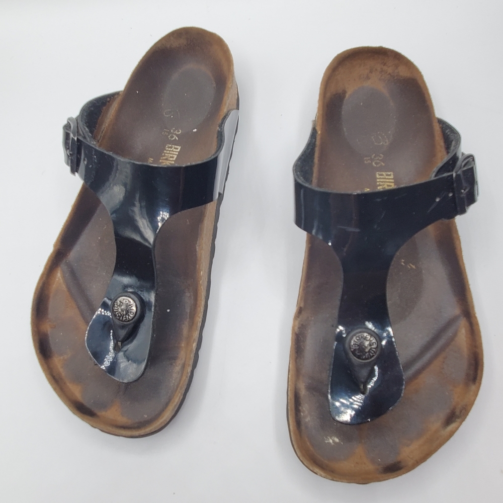 Birkenstock Gizeh Sandals in Black Patent Leather size 5 - Picture 3 of 11